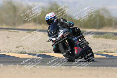 media/Nov-16-2025-Race Pace (Sun) [[8c5fa54630]]/Verified Riders/2-Turn 7 (945am)/